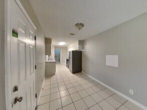 6319 Ian Chad Dr E in Jacksonville, FL - Foto de edificio - Building Photo