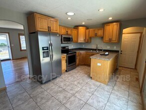 1832 Assumption Dr in Bismarck, ND - Building Photo - Building Photo