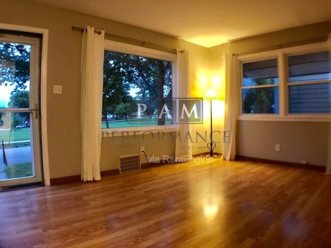 2907 S 50th St in Milwaukee, WI - Building Photo - Building Photo