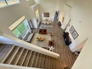 2486 Bay Isle Dr in Weston, FL - Building Photo - Building Photo