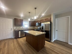 815 Middleton Rd in Dunn, NC - Building Photo - Building Photo