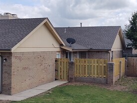 7126 NW 116th St in Oklahoma City, OK - Building Photo