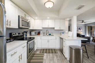 9695 N 93rd Way in Scottsdale, AZ - Building Photo - Building Photo