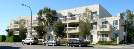 5166 Sepulveda Blvd in Culver City, CA - Building Photo - Building Photo