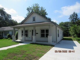 2119 Duncan St in Conway, AR - Building Photo