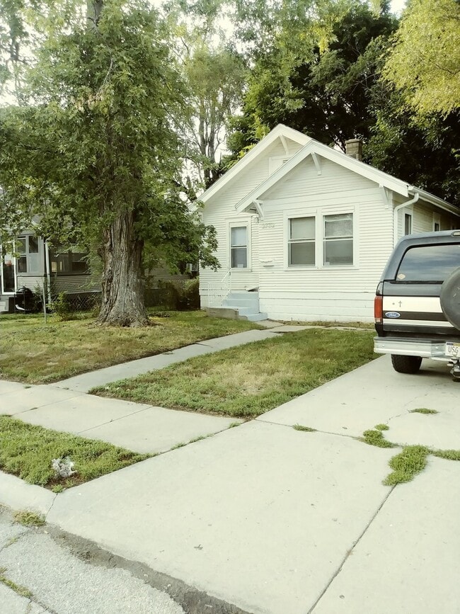 property at 2732 Camden Ave