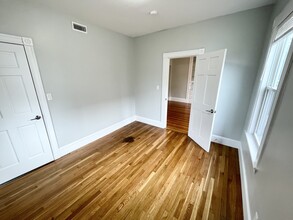 159 Boston St, Unit 1 in Boston, MA - Building Photo - Building Photo