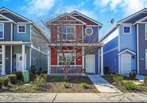 189 Hickory St in Roseville, CA - Building Photo