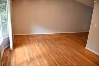 6943 Nashville Rd in Lanham, MD - Building Photo - Building Photo