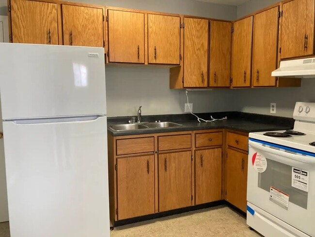 45 Dwyer Ave in Timmins, ON - Building Photo - Building Photo