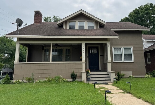 property at 1435 Post Ave