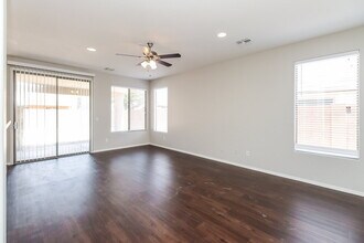 12750 W Merrell St in Avondale, AZ - Building Photo - Building Photo