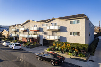 525 S Shelton St in Burbank, CA - Building Photo - Primary Photo