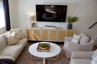 159 Columbia Ave in Phoenixville, PA - Building Photo - Building Photo