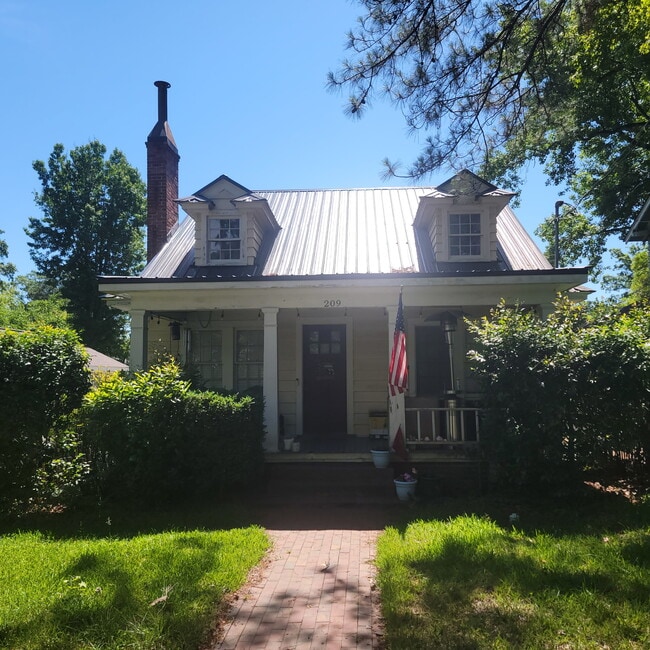 property at 209 S Library St