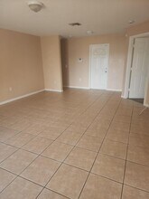 8804 NW 38th Dr in Coral Springs, FL - Building Photo - Building Photo