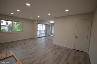 12705 Dara Dr in Woodbridge, VA - Building Photo - Building Photo