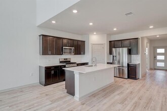 14125 Lubeck Dr in Pflugerville, TX - Foto de edificio - Building Photo