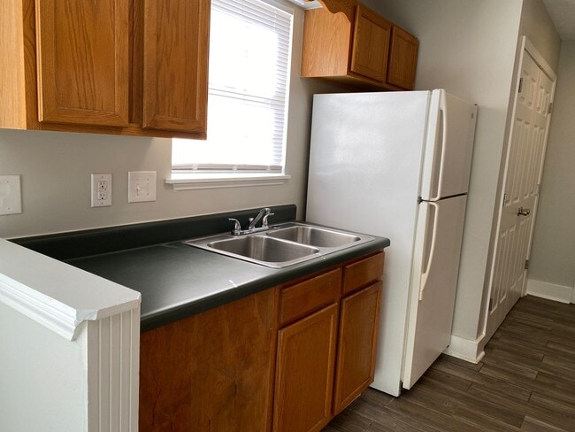 632 Old Humboldt Rd, Unit A in Jackson, TN - Foto de edificio - Building Photo