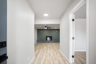 2620 Acacia Ct in Norman, OK - Building Photo - Building Photo