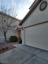 9617 Pine River Ln in Las Vegas, NV - Building Photo - Building Photo