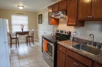 1915 Walker Ave in College Park, GA - Building Photo - Building Photo