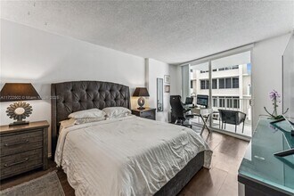 1228 West Ave, Unit 204 in Miami Beach, FL - Building Photo - Building Photo