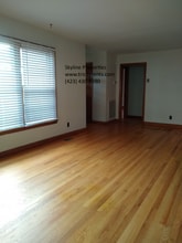 2212 N Greenwood Dr in Johnson City, TN - Building Photo - Building Photo