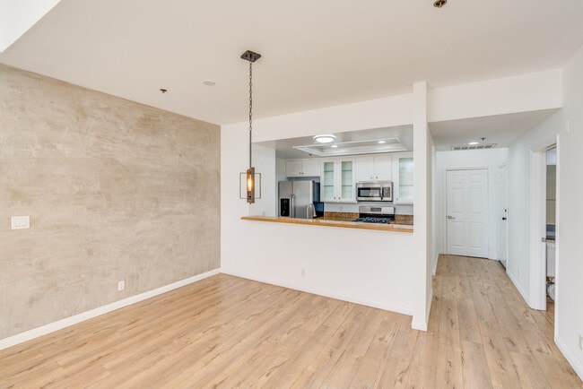 La Ventana in West Hollywood, CA - Foto de edificio - Interior Photo