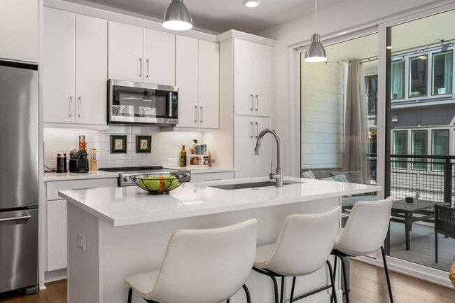 404 Pratt Dr SE in Atlanta, GA - Building Photo - Building Photo