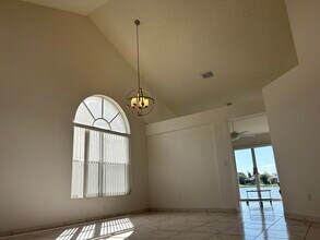 9589 Tavernier Dr in Boca Raton, FL - Building Photo - Building Photo