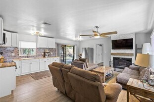 4618 SE 2nd Pl in Gainesville, FL - Building Photo