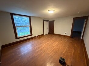 508 Emerson Ave in Hoquiam, WA - Foto de edificio - Building Photo