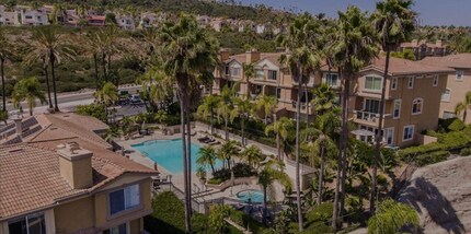 30906 Club House Dr in Laguna Niguel, CA - Foto de edificio - Building Photo