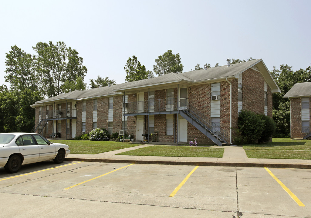 Protho Manor in North Little Rock, AR - Building Photo