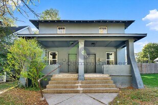 724-724 Adams St SE in Grand Rapids, MI - Building Photo