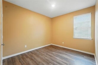 5411 Montrose Dr in Heartland, TX - Building Photo - Building Photo