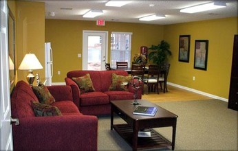 Pinecrest Apartments in Walkertown, NC - Foto de edificio - Interior Photo