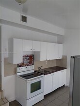3171 NW 28th St in Miami, FL - Foto de edificio - Building Photo
