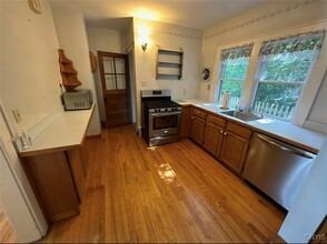 114 Phelps Pl in Syracuse, NY - Building Photo - Building Photo