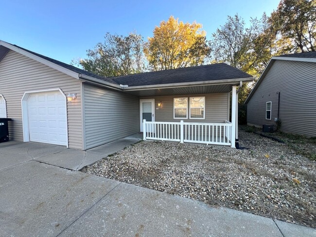 131-141 Argo St in Washington, IL - Building Photo - Building Photo