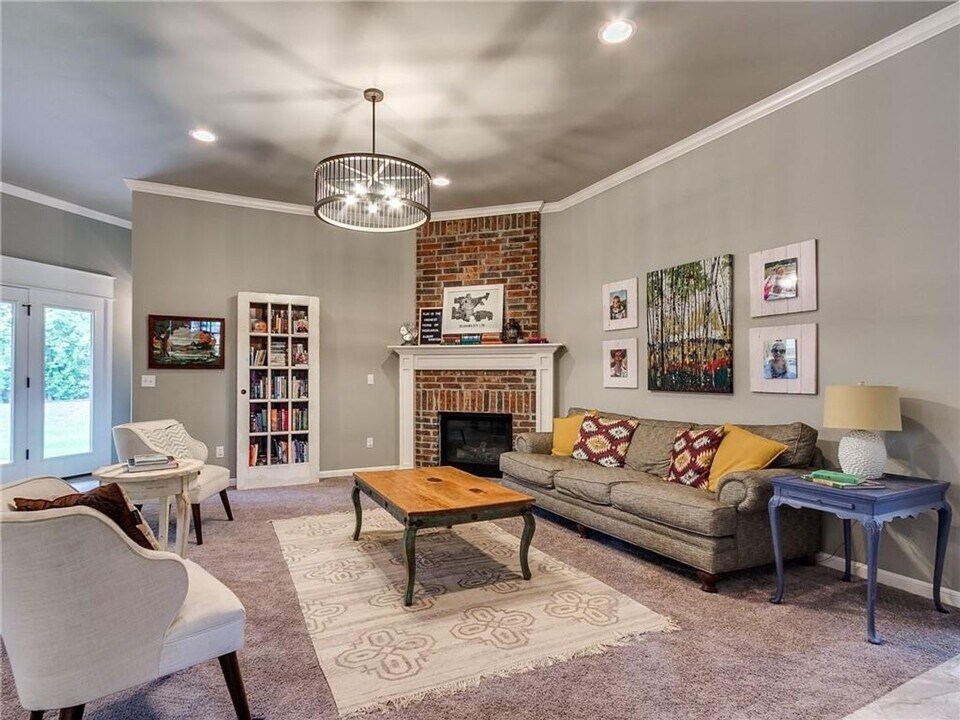 16412 Monarch Ridge Blvd in Edmond, OK - Building Photo