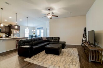 5648 Peach Dr in Pace, FL - Building Photo - Building Photo