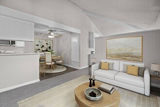Brighton Park Apartments in Claremont, CA - Building Photo - Building Photo