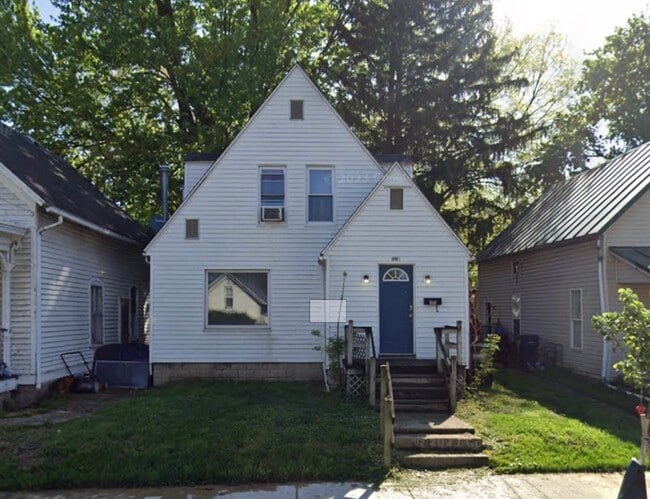 property at 608 N Sandusky St