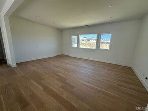 12024 Red Hawk Ln in Los Angeles, CA - Building Photo - Building Photo