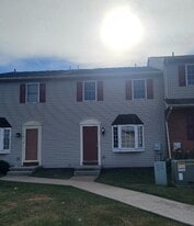 1112 Fredrick Blvd in Reading, PA - Building Photo