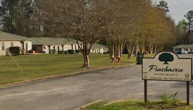 1043 Whiskey Run Rd in Camden, AL - Building Photo - Building Photo
