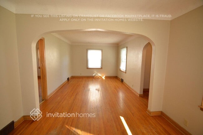 245 Wyoming St E in St. Paul, MN - Building Photo - Building Photo