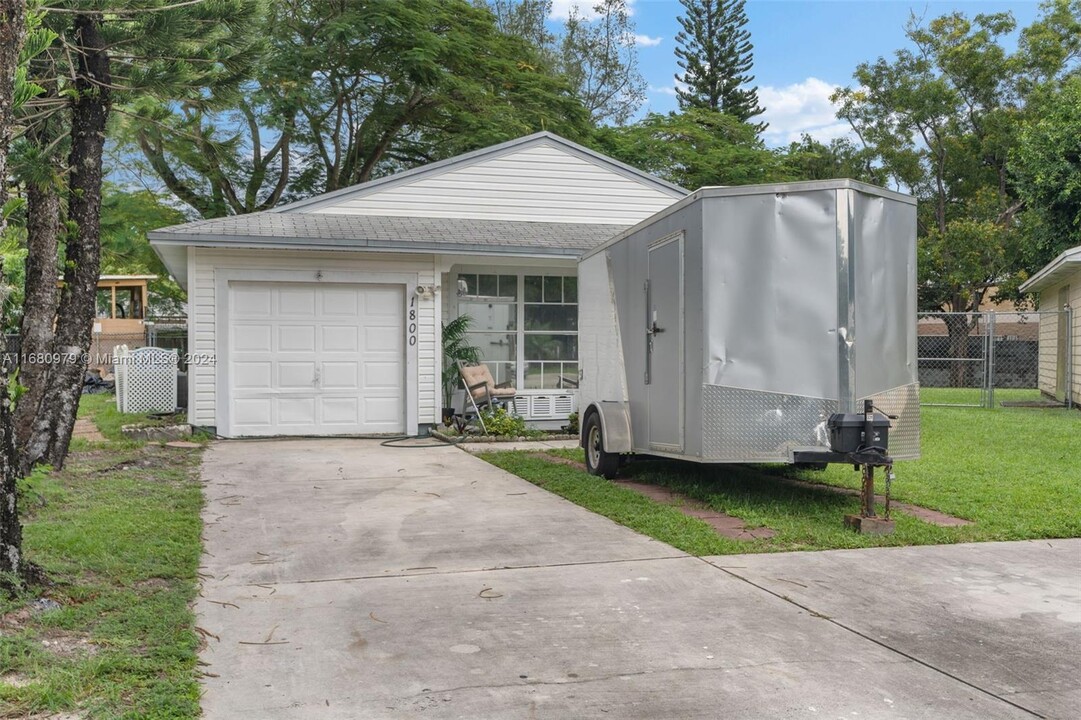 1800 SW 82nd Terrace in Miramar, FL - Building Photo